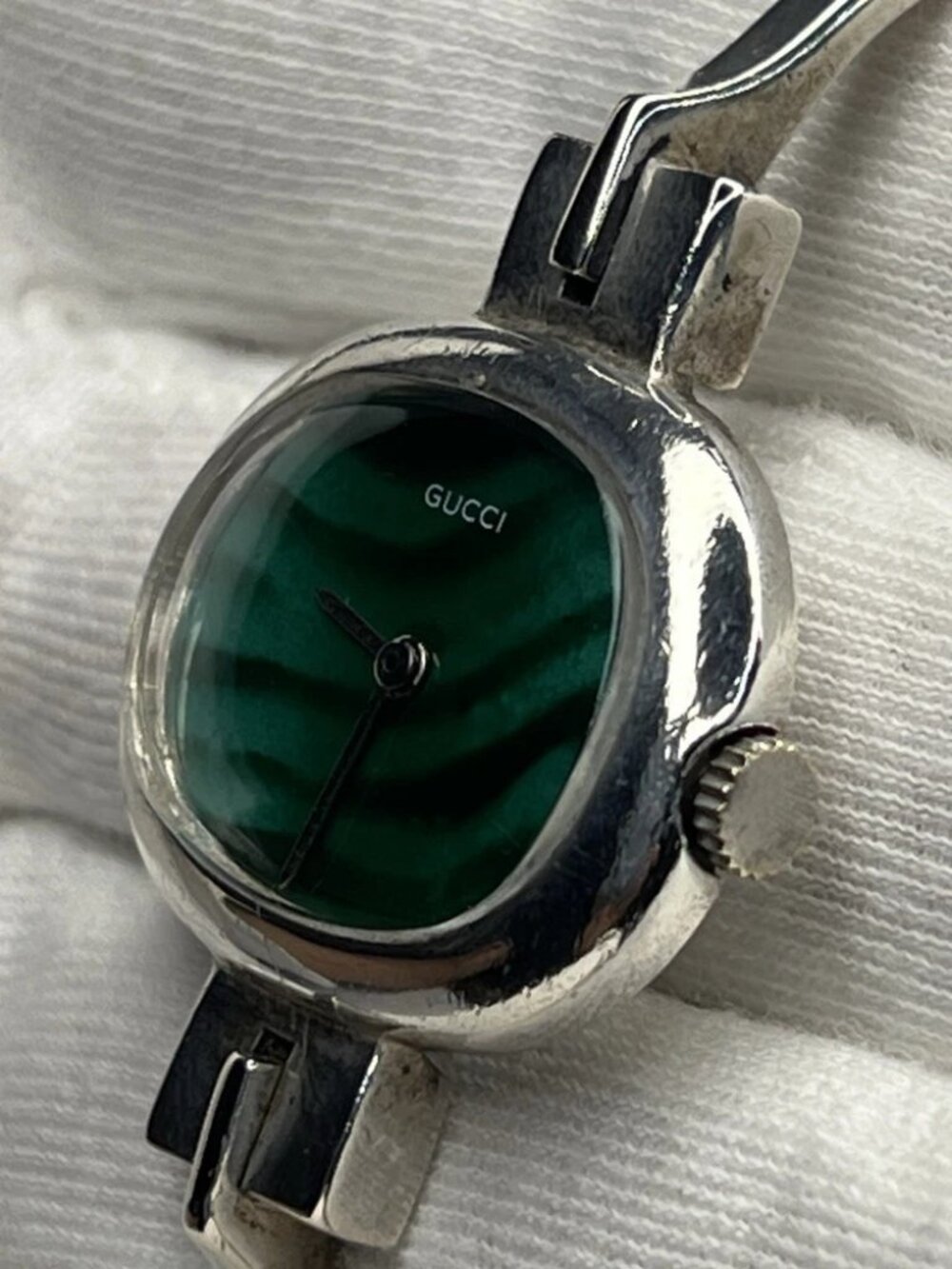 Gucci Manual Wind 17J Swiss Watch Green Malachite Dial Bangle Silver Band READ